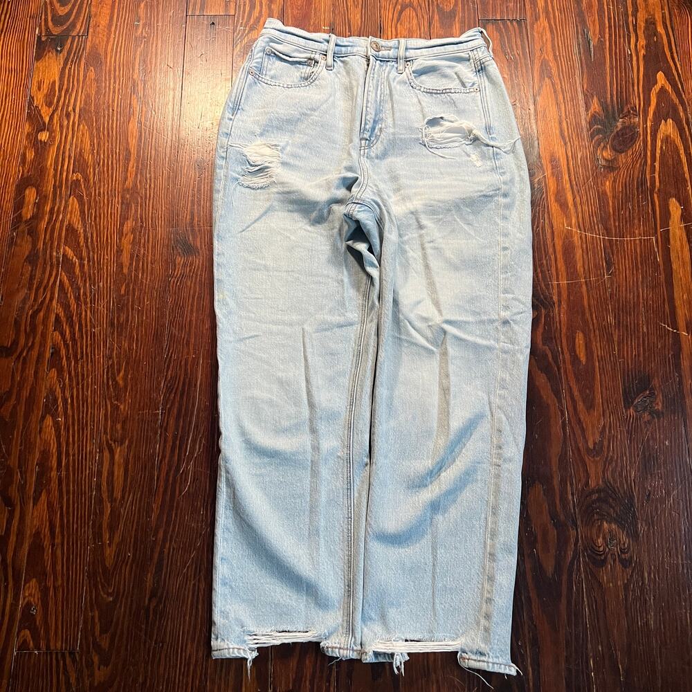 American Eagle Outfitters Women's 10 Regular Distressed Light Wash Jeans